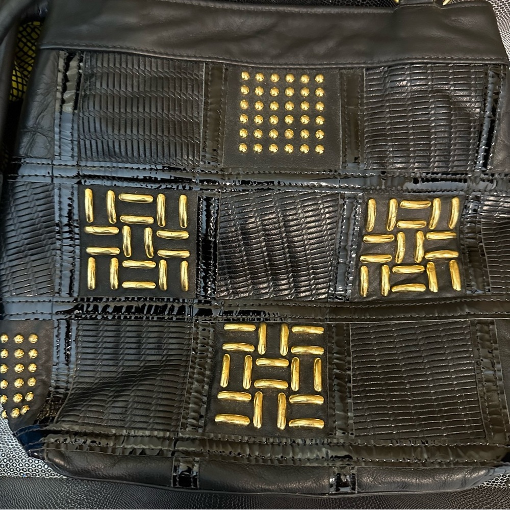 Vintage genuine leather black and gold purse - Picture 12 of 14